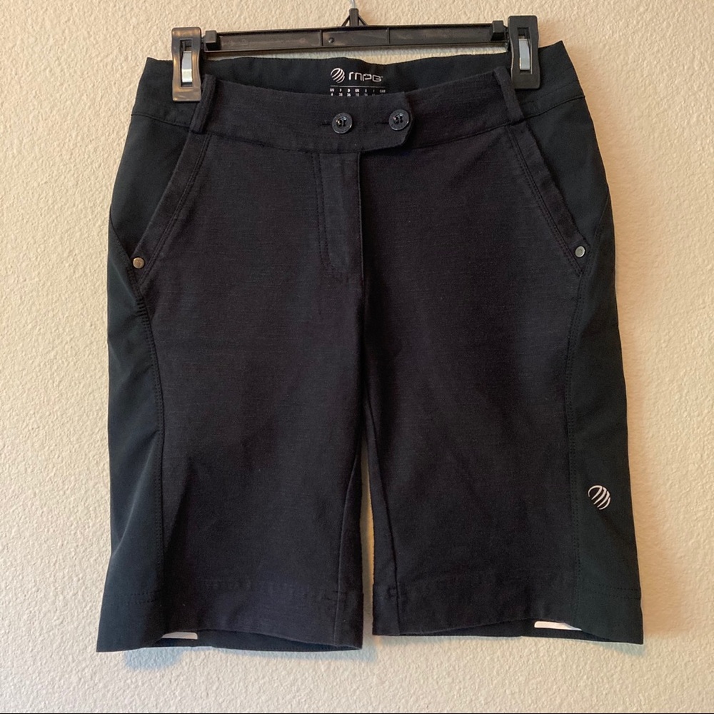 Mpg sport Bermuda shorts
